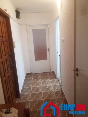 apartament-2-camere-decomandat-calea-dumbravii-cec-6