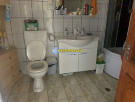 casa-de-vanzare-cu-5-camere-teren-aferent-1410-mp-cu-toate-utilitatile-zona-oarda-25