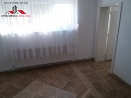 oferta-apartament-4-camere-de-vanzare-anul-2009-mu-134-alba-iulia-spre-micesti-2