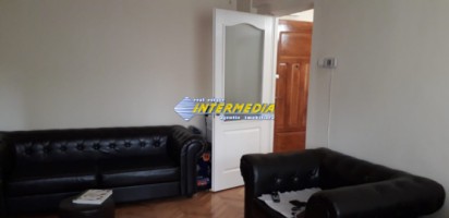apartament-cu-2-camere-decomandat-de-vanzare-cetate-etaj-2-2
