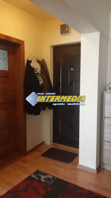 garsoniera-decomandata-de-vanzare-la-etajul-1-mobilata-utilata-alba-iulia-6