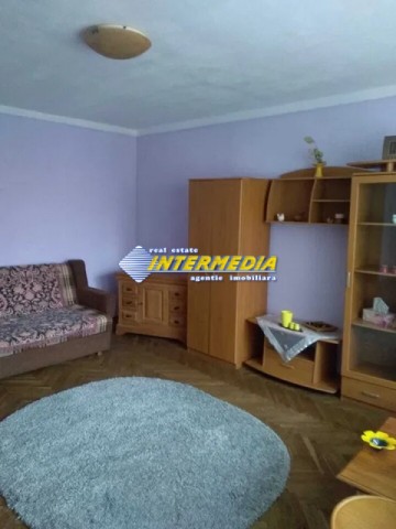 apartament-2-camere-decomandat-in-cetate-etaj-1-de-vanzare-6