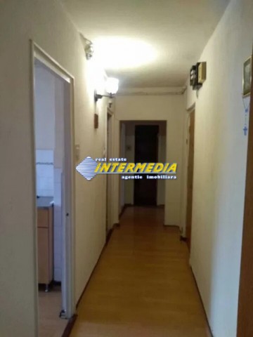 apartament-2-camere-decomandat-in-cetate-etaj-1-de-vanzare-4