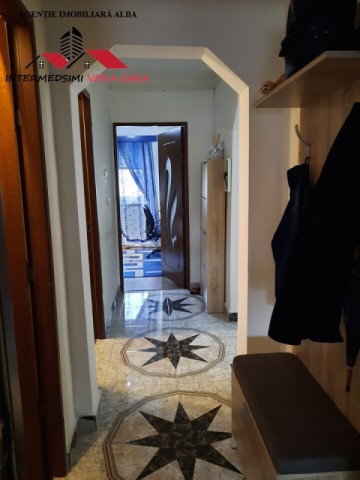 oferta-apartament-3-camere-de-vanzare-renovat-80-mp-alba-iulia-2