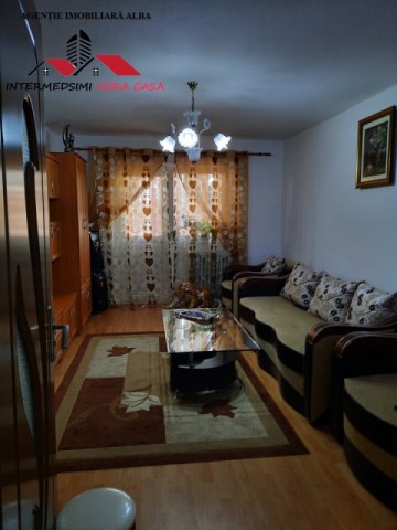 oferta-apartament-3-camere-de-vanzare-renovat-80-mp-alba-iulia-12