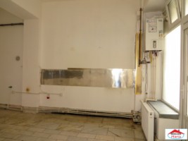 spatiu-comercial-in-centru-parter-id-22155-4