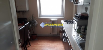apartament-cu-2-camere-decomandat-de-vanzare-cetate-etaj-2-4