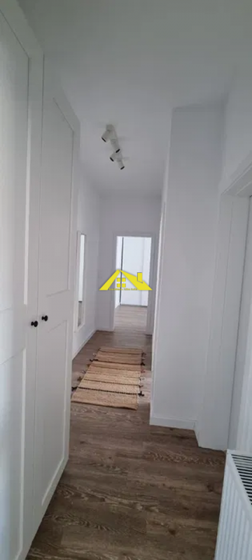 apartament-3-camere-decomandate-cetate-3