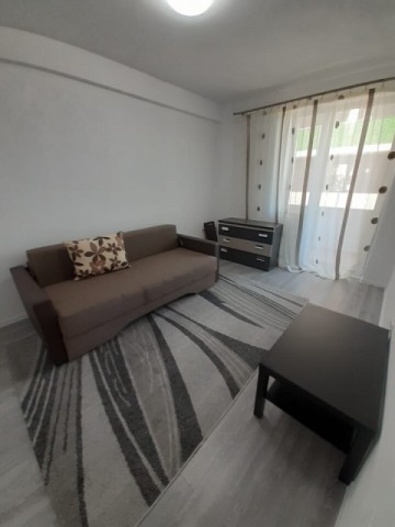 vand-apartament-cu-3-camere-zona-ampoi-3-2