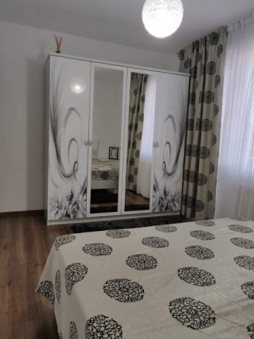 inchiriez-apartament-decomandat-cu-3-camere-7