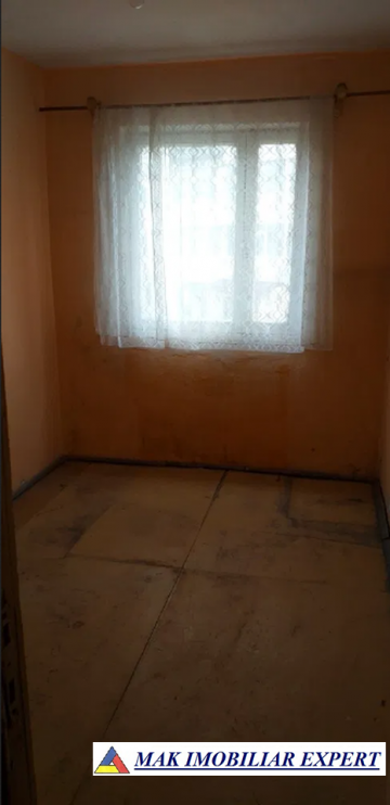 apartament-3-camere-cf-2-et-14-campulung