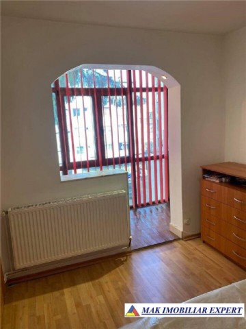 apartament-3-camere-cf2-et-24-campulung-1
