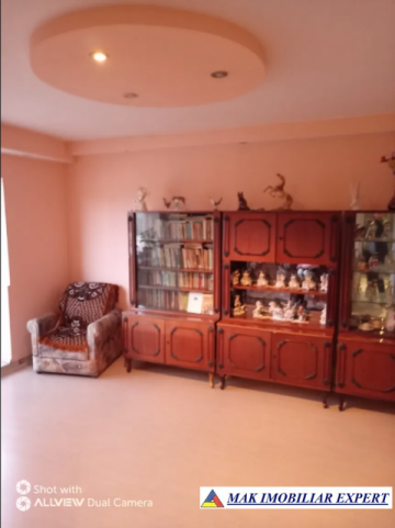 apartament-3-camere-cf-1-et-44-campulung