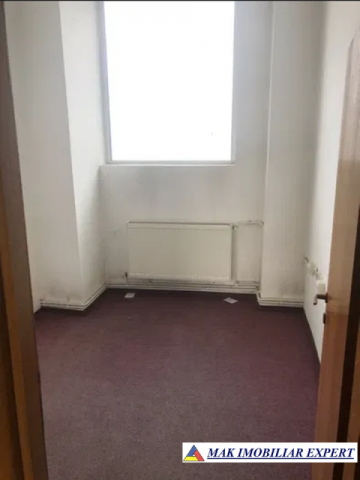spatiu-comercial-137-mp-campulung-5