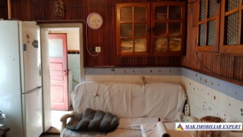 vila-stil-arhitectural-unic-6-camere-teren-802-mp-campulung-18