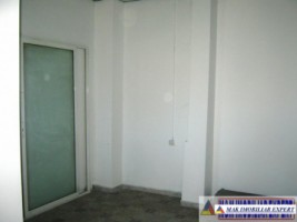 spatiu-comercial-100-mp-p3-campulung-4