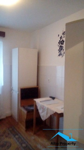 apartament-2-camere-decomandat-etaj-01
