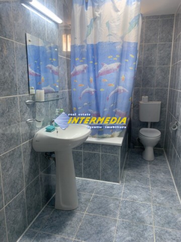de-inchiriat-apartament-3-camere-in-zona-cetate-mobilat-utilat-7