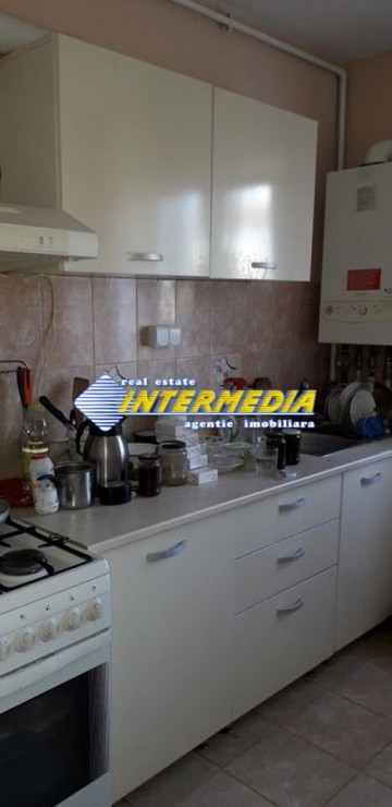 apartament-3-camere-de-vanzare-cetate-etaj-intermediar-3