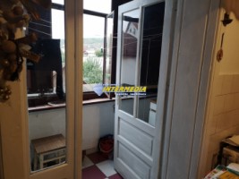 apartament-3-camere-si-2-bai-de-vanzare-cetate-zona-mercur-etaj-2-10