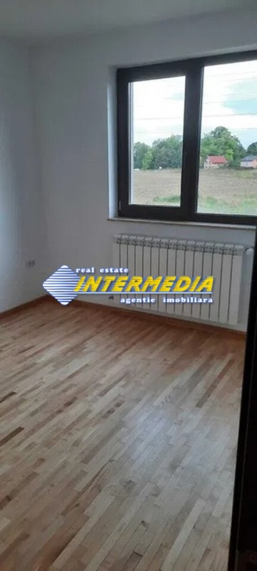 casa-noua-de-vanzare-pe-finisata-toate-utilitatile-cu-800-mp-teren-in-zona-alba-micesti-1