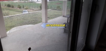 casa-noua-superba-in-zona-cetate-7