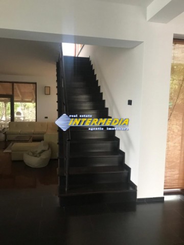 casa-dpe-de-inchiriat-in-alba-iulia-zona-cetate-350-mp-si-teren-600-mp-19
