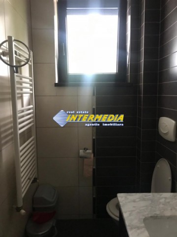 casa-dpe-de-inchiriat-in-alba-iulia-zona-cetate-350-mp-si-teren-600-mp-46
