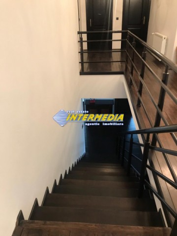 casa-dpe-de-inchiriat-in-alba-iulia-zona-cetate-350-mp-si-teren-600-mp-48