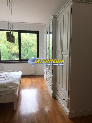 casa-dpe-de-inchiriat-in-alba-iulia-zona-cetate-350-mp-si-teren-600-mp-59