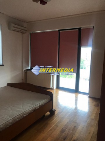casa-dpe-de-inchiriat-in-alba-iulia-zona-cetate-350-mp-si-teren-600-mp-8