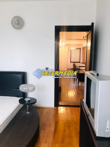 casa-dpe-de-inchiriat-in-alba-iulia-zona-cetate-350-mp-si-teren-600-mp-76