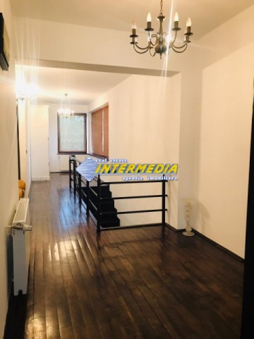 casa-dpe-de-inchiriat-in-alba-iulia-zona-cetate-350-mp-si-teren-600-mp-10