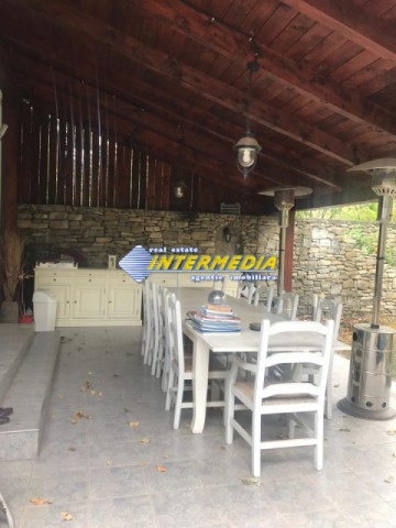 casa-dpe-de-inchiriat-in-alba-iulia-zona-cetate-350-mp-si-teren-600-mp-84