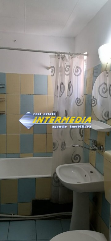 apartament-cu-2-camere-decomandat-si-finisat-de-vanzare-cetate-4