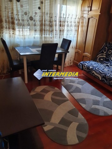 apartament-2-camere-mobilat-si-utilat-de-inchiriat-cetate-195-euro-1