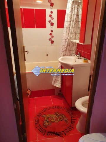 apartament-2-camere-mobilat-si-utilat-de-inchiriat-cetate-195-euro-4