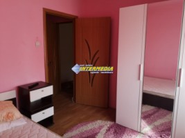 apartament-2-camere-mobilat-si-utilat-de-inchiriat-cetate-195-euro-7