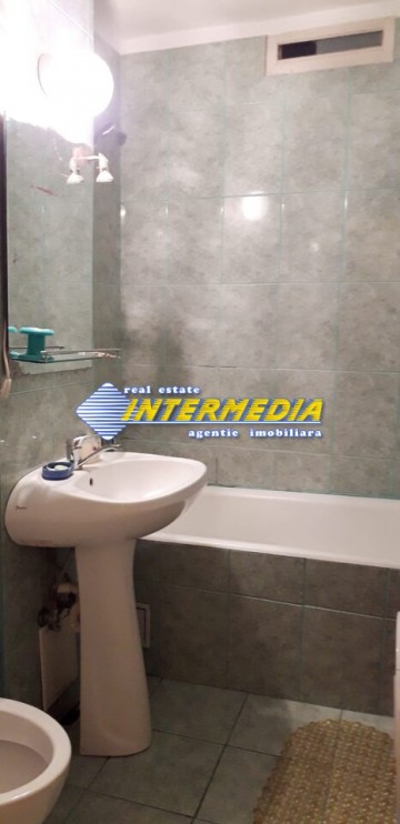 apartament-2-camere-de-inchiriat-cetate-11