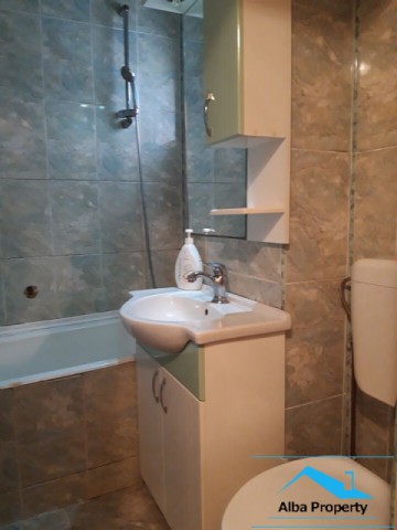 apartament-3-camere-decomandat-zona-cetate-4