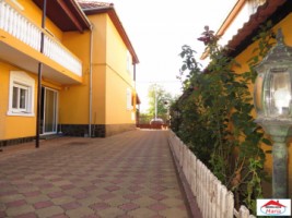 casa-buna-pentru-pensiune-sau-2-familii-id-22249-10