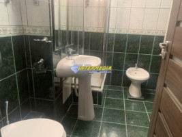 apartament-2-camere-de-inchiriat-in-centru-mobilat-utilat-renovat-9