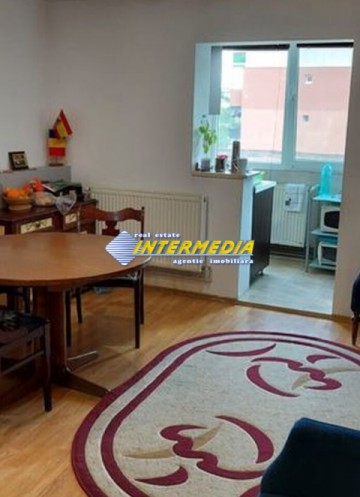 apartament-3-camere-decomandat-de-vanzare-sub-stadion-etaj-2