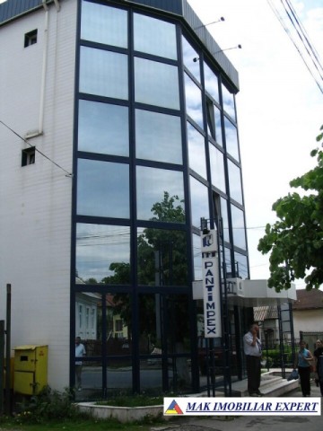 spatiu-comercial-pe1e2e3-140-mpnivel-de-inchiriat-in-campulung-muscel-arges-ideal-pentru-afaceri-2