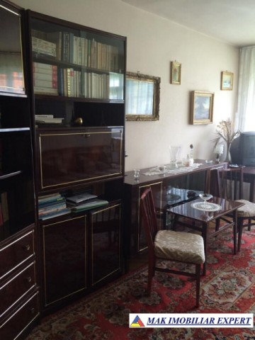 apartament-3-camere-cf-1-et-14-campulung-1