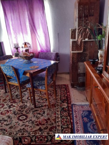 vila-cu-6-camere-si-teren-de-240-mp-de-vanzare-in-statiunea-turistica-calimanesti-valcea-ideala-pentru-locuinta-sau-afacere-turistica-2