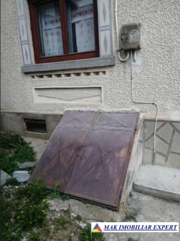 casa-2-camere-teren-400-mp-rucar-5