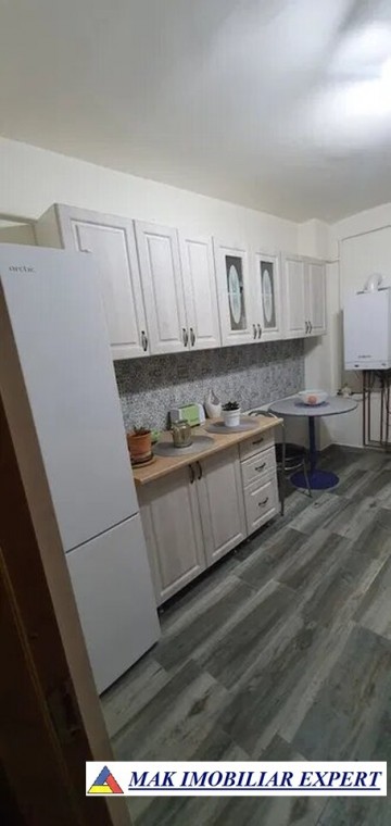 apartament-3-camere-cf-1-et-p4-campulung-5