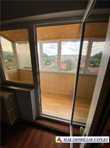 apartament-3-camere-cf-1-et-44-campulung-7
