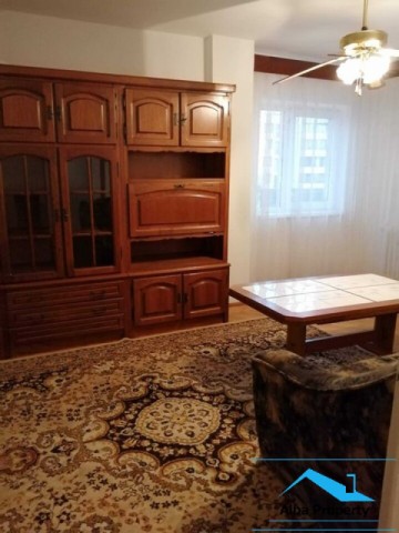 apartament-3-camere-decomandat-cetate